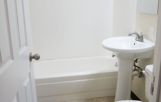 1 bed, 1 bath, 485 sqft, $1,395, Unit 003