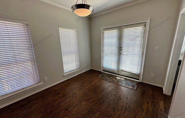 4405 Bowser Avenue