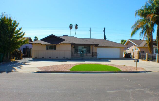 Charming 2 bedroom Hemet Home