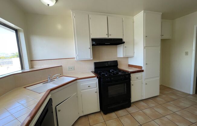 2 beds, 1 bath, 888 sqft, $2,250, Unit 302