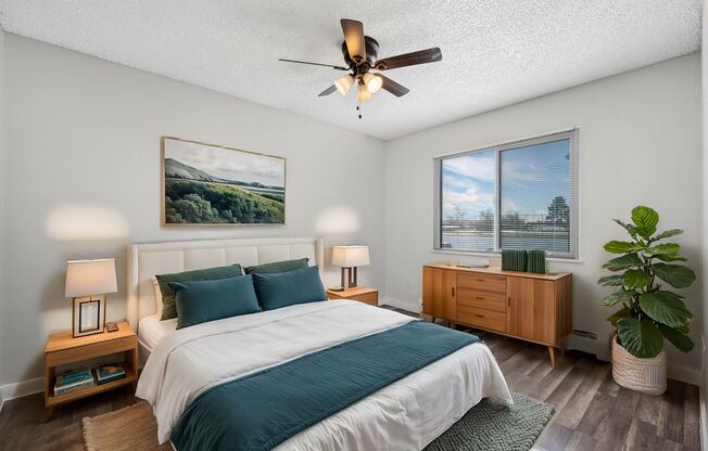 2 beds, 1 bath, 737 sqft, $1,375