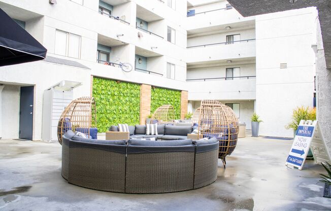Studio, 1 bath, $1,950, Unit 302