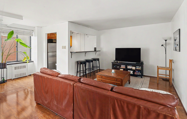 280 Rector Pl, New York NY 7N