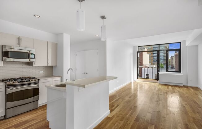 142 N 6 ST