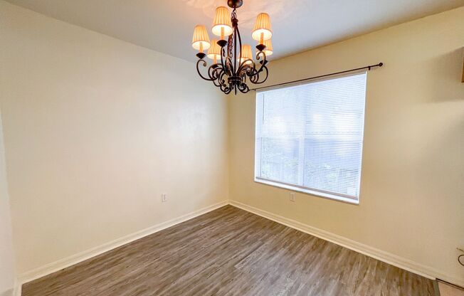 2 beds, 2.5 baths, $1,600, Unit Unit 4