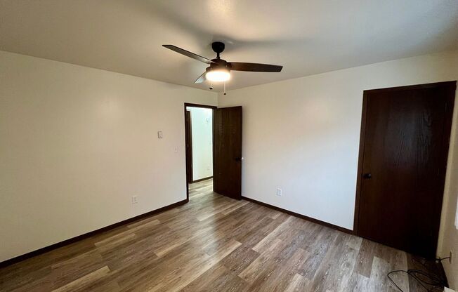 2 beds, 1 bath, 800 sqft, $995, Unit 105