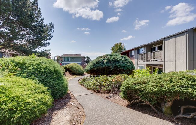 3 beds, 1 bath, 872 sqft, $1,850, Unit 2-25