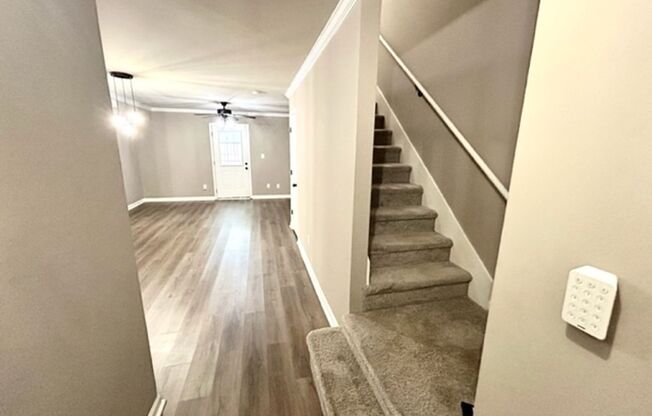 Newly Remodeled Condo/Townhouse!