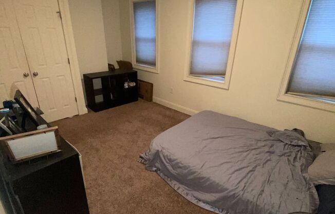 3 beds, 2.5 baths, $1,795