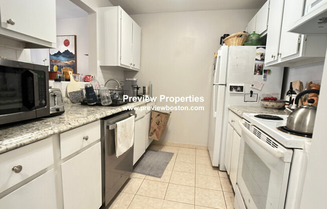73 CHARLESBANK RD