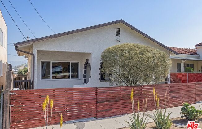3933 Woolwine Dr