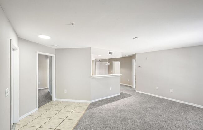 2 beds, 2 baths, 1,001 sqft, $1,450, Unit 0536