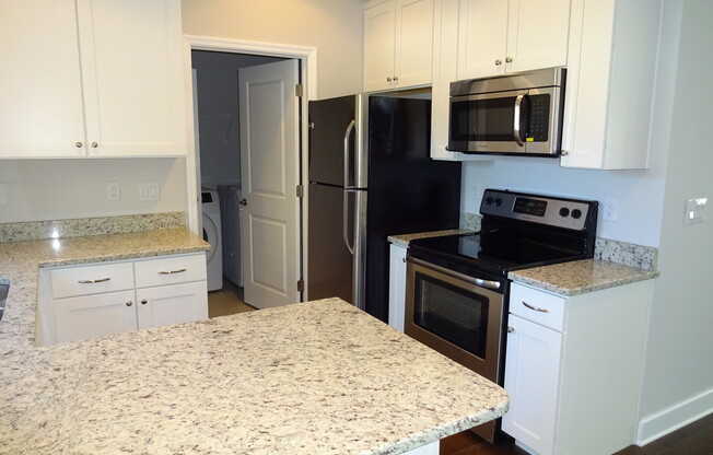 3 beds, 2.5 baths, $3,050, Unit # 2