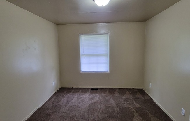 3381 PAYTON AVE