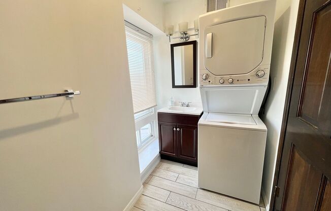 2 beds, 1 bath, $1,500