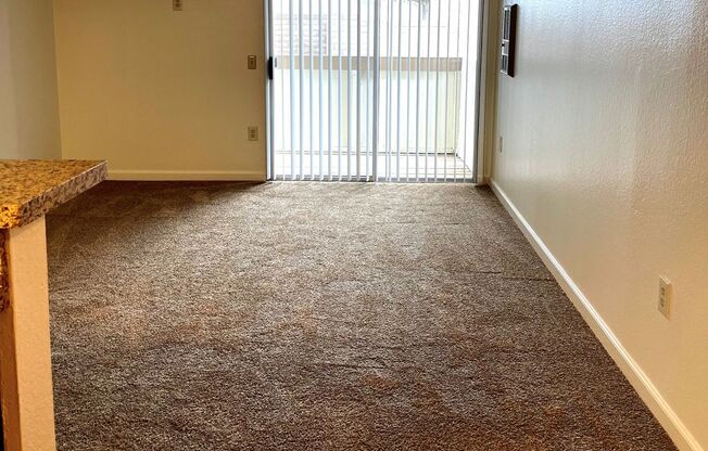 1 bed, 1 bath, 637 sqft, $2,000, Unit 162