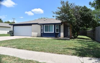 4 Bd / 2 Bath in Killeen! Convenient to Fort Cavazos!