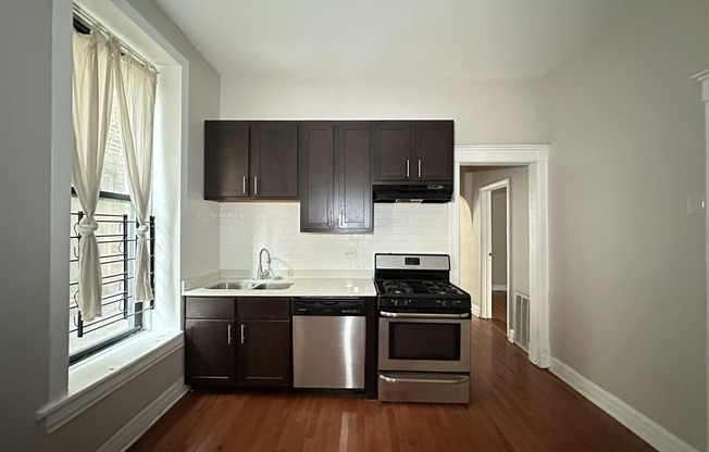 1407 ERIE