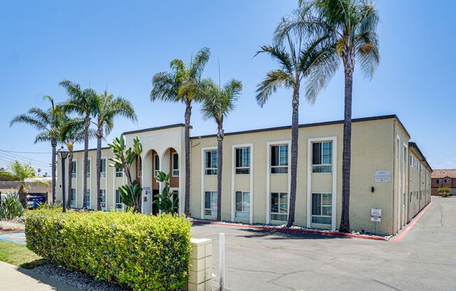 Cambridge Apartments | Suburban Comfort with City Connections!