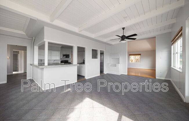 8050 FAIRVIEW AVE