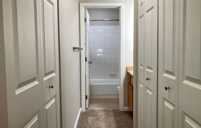 2 beds, 2 baths, 1,005 sqft, $1,725, Unit 6125107NR-2