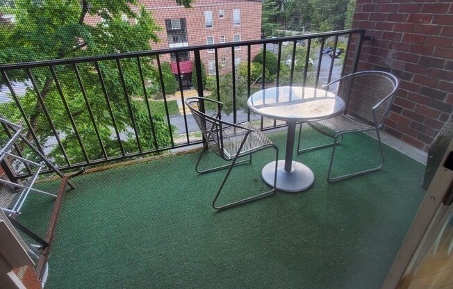2 beds, 2 baths, 1,200 sqft, $3,000, Unit 410