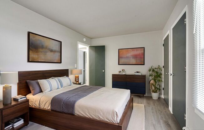 2 beds, 1 bath, 850 sqft, $899, Unit 219-213