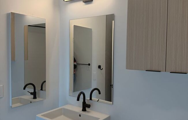 2 beds, 2 baths, 816 sqft, $4,295, Unit 405