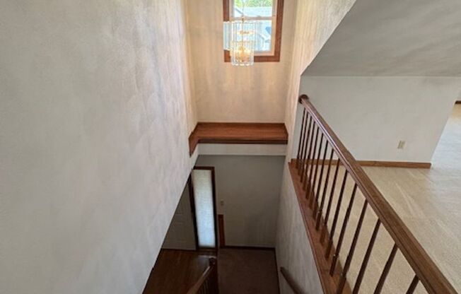 Beautiful Home in Peoria just off of University St. 3 Bedroom / 3.5 Bath