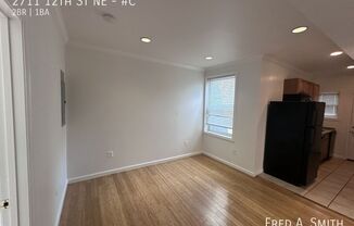 2711 12 ST NE