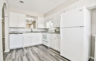 1 bed, 1 bath, 750 sqft, $795