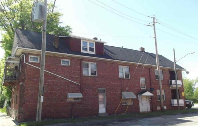 837 WAYSIDE RD