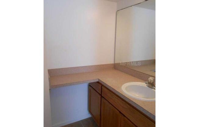 2 beds, 2 baths, $1,400