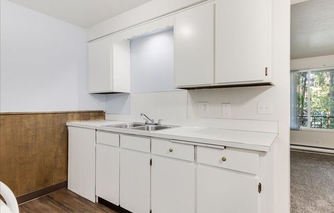 1 bed, 1 bath, 750 sqft, $1,100, Unit 2305-14