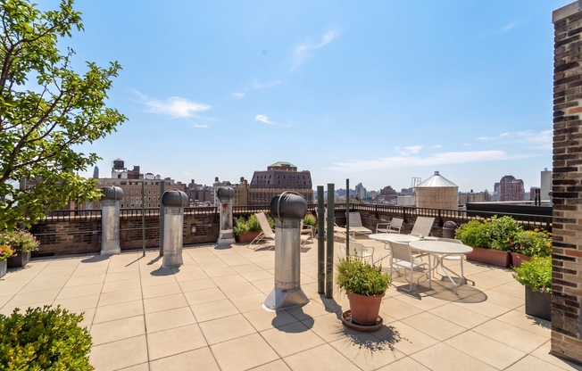 Studio, 1 bath, $3,200, Unit 3T