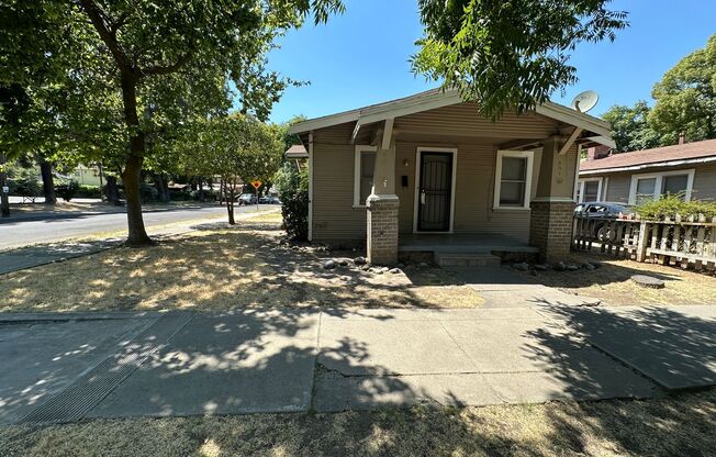 2 beds, 1 bath, $1,450