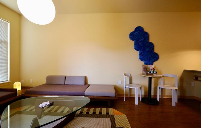 1 bed, 1 bath, 707 sqft, $3,371, Unit Unit 305