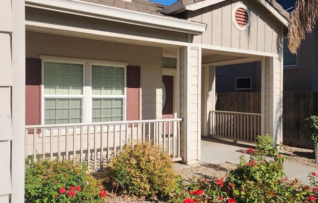 Turlock 4 Bedroom 2 bathroom home Near Christofferson Pkwy Close to Walnut Elementary, Turlock Jr High School and Pitman High School