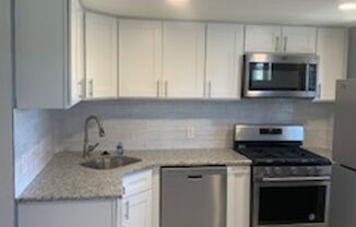 2 beds, 1 bath, $1,650