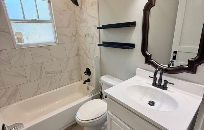 3 Bedroom Duplex in Madison $1625/mo. $1625 Deposit.