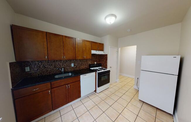 7 Laidlaw Avenue