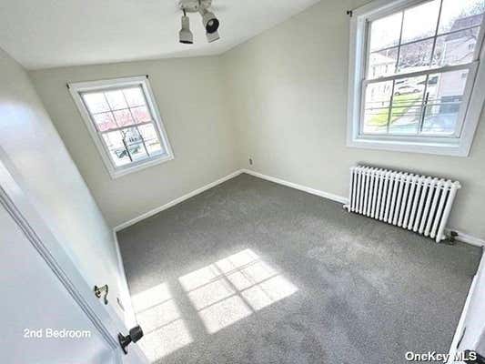 3 beds, 1 bath, 800 sqft, $2,400, Unit 2