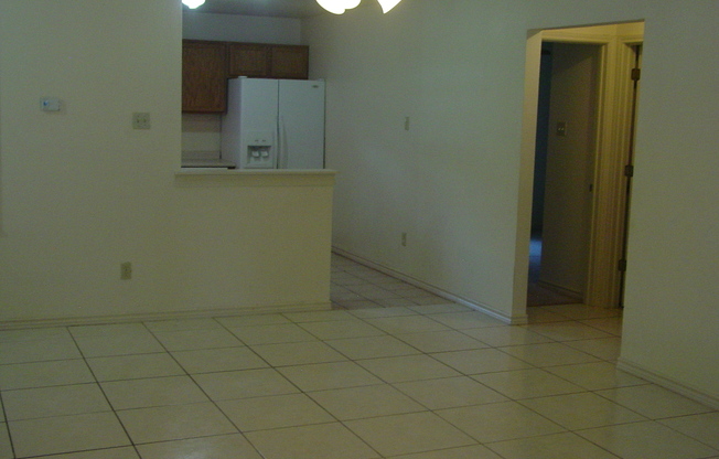 3 beds, 2 baths, $2,000