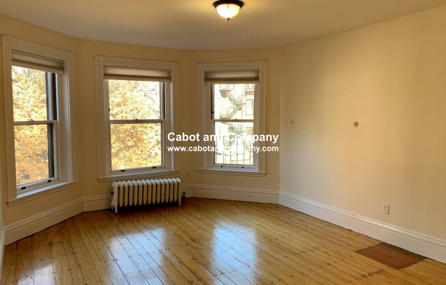 293 NEWBURY ST