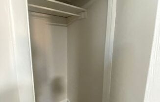 Studio, 1 bath, 230 sqft, $725, Unit B12