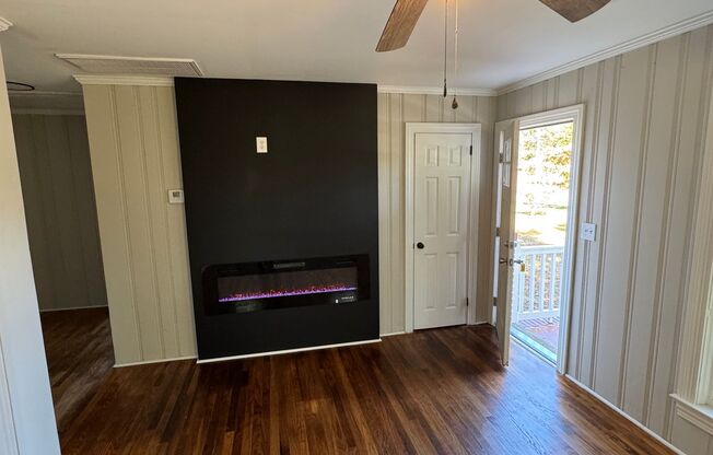 3 beds, 1 bath, $1,300