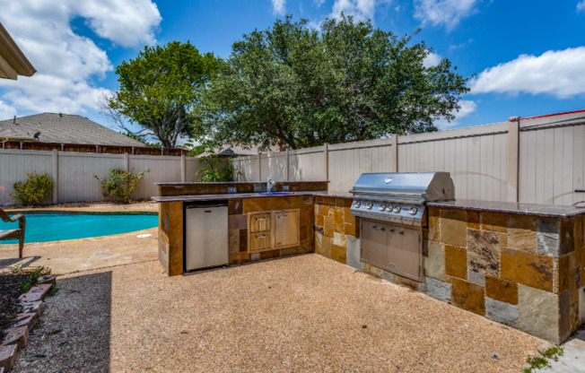 105 DOUGLAS DR