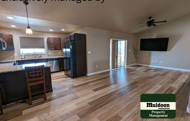 Available NOW!! Dog Friendly Home!