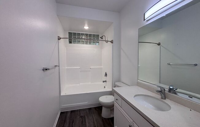 2 beds, 2 baths, 1,150 sqft, $3,498, Unit 217