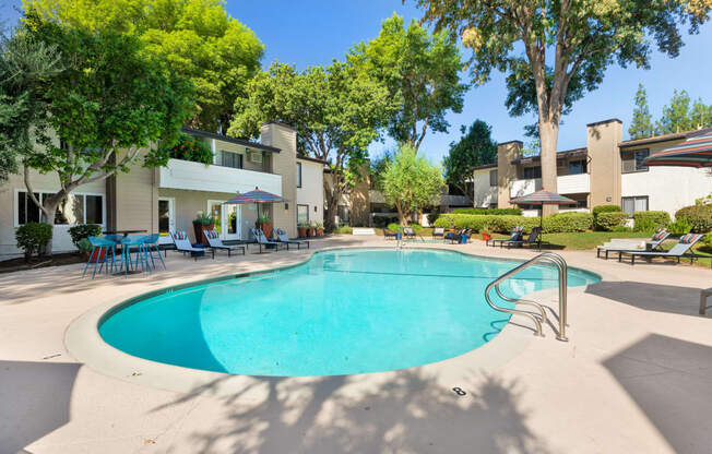 Chatsworth Pointe Apartment Homes